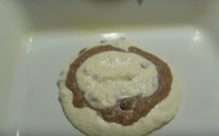 Манник на кефире – лучшие рецепты очень вкусного воздушного пирога