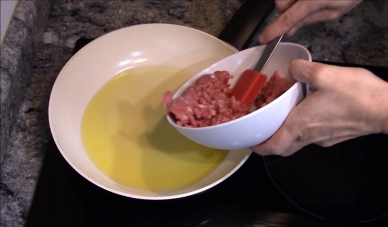 Казалось бы, обычные продукты… Блюдо стало моим козырным, и я долго скрывала рецепт от подруг!