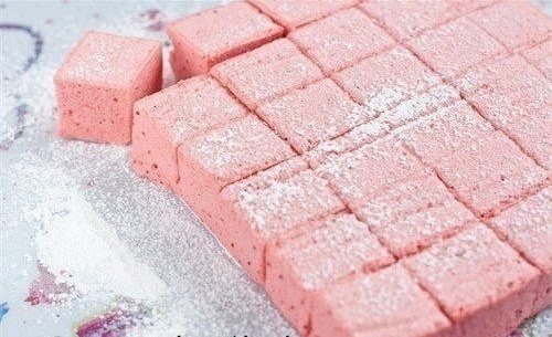 Элементарный рецепт традиционного турецкого лакомства: клубничный рахат-лукум.