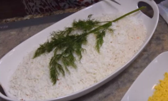 Вкусный и нежный салат «Мимоза», классический пошаговый рецепт с рыбными консервами