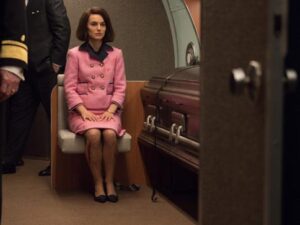 Джеки. Стиль - это она.
